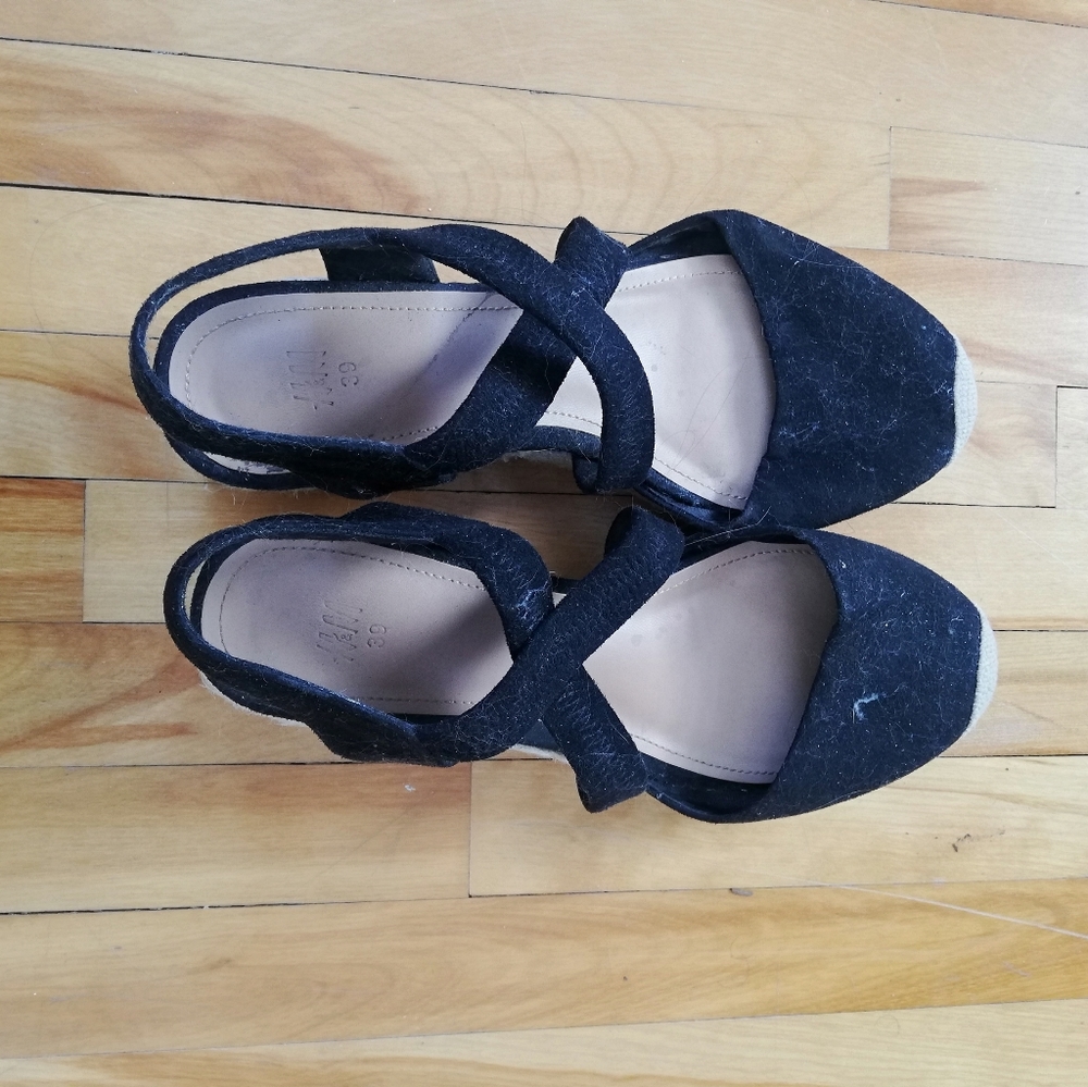 Wedge sandals